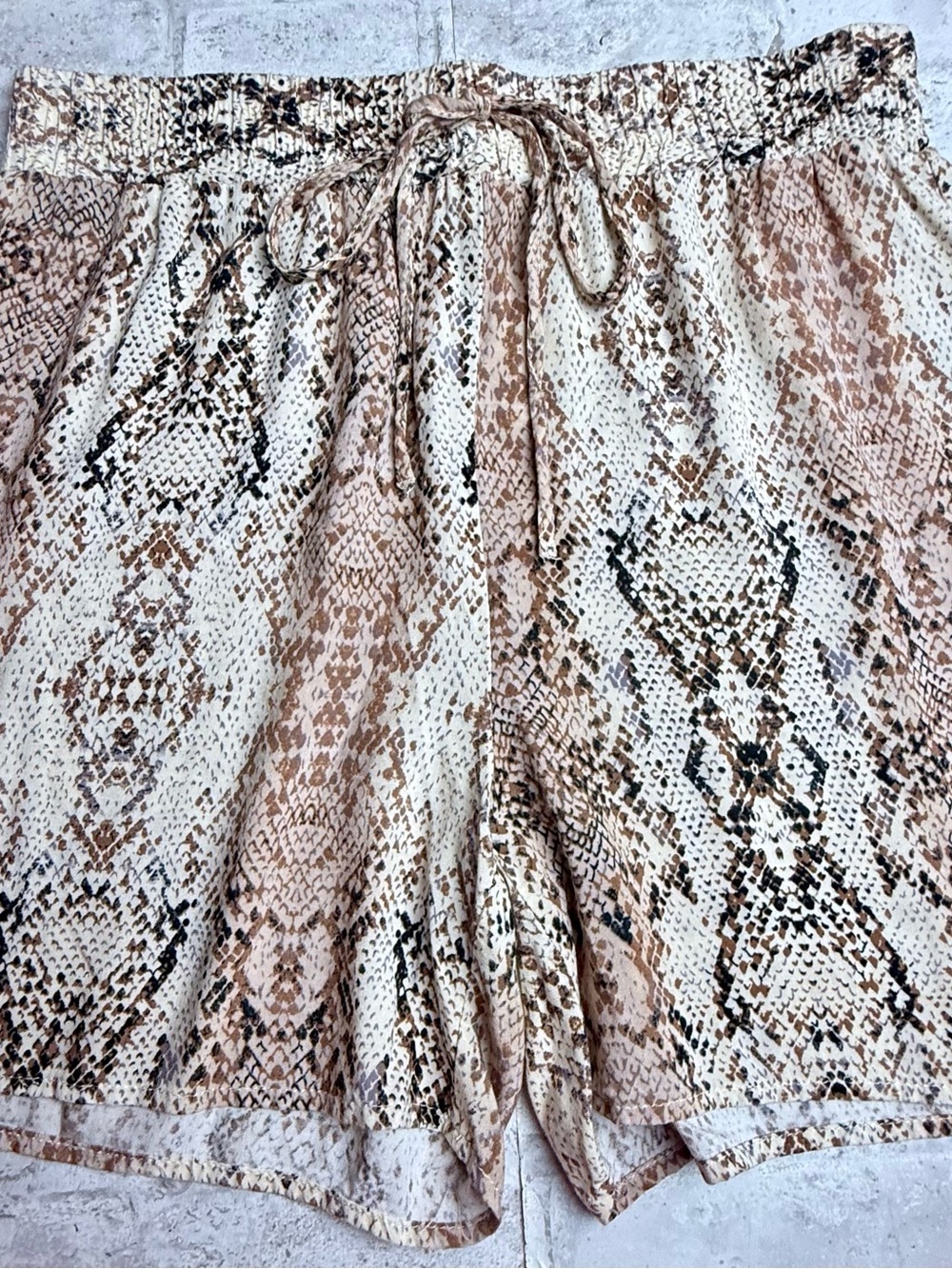 Mlle Gabrielle Animal Print Shorts Lightweight Pull On EUC M 😍
